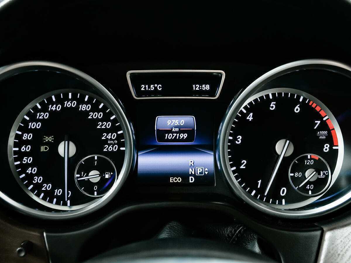 Mercedes-Benz GL-Класс с пробегом — 2014 год. Фото: #8