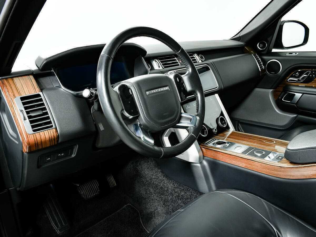 Land Rover Range Rover с пробегом — 2018 год. Фото: #10