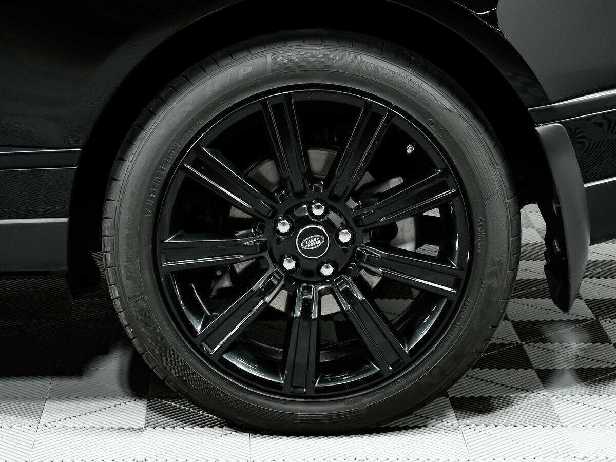 Land Rover Range Rover с пробегом — 2018 год. Фото: #11