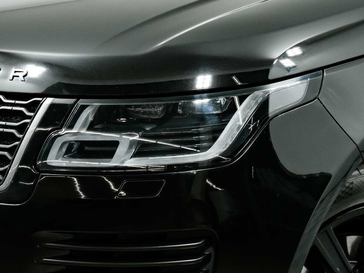 Land Rover Range Rover с пробегом — 2018 год. Фото: #12