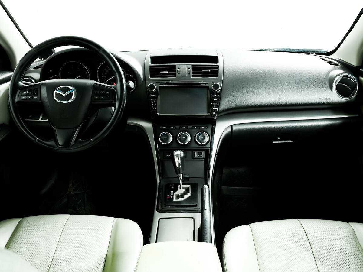 Mazda 6 с пробегом — 2011 год. Фото: #10