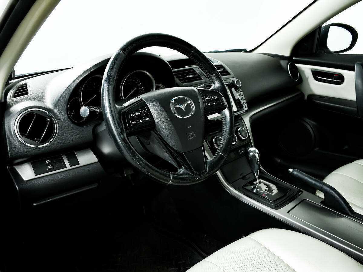 Mazda 6 с пробегом — 2011 год. Фото: #12