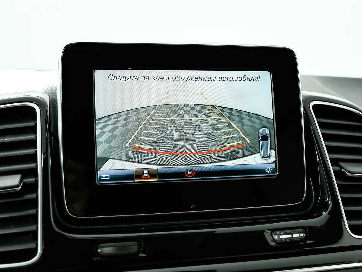 Mercedes-Benz GLE с пробегом — 2015 год. Фото: #14