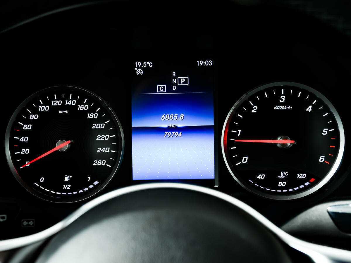 Mercedes-Benz GLC с пробегом — 2019 год. Фото: #9