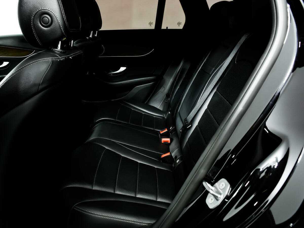 Mercedes-Benz GLC с пробегом — 2019 год. Фото: #11