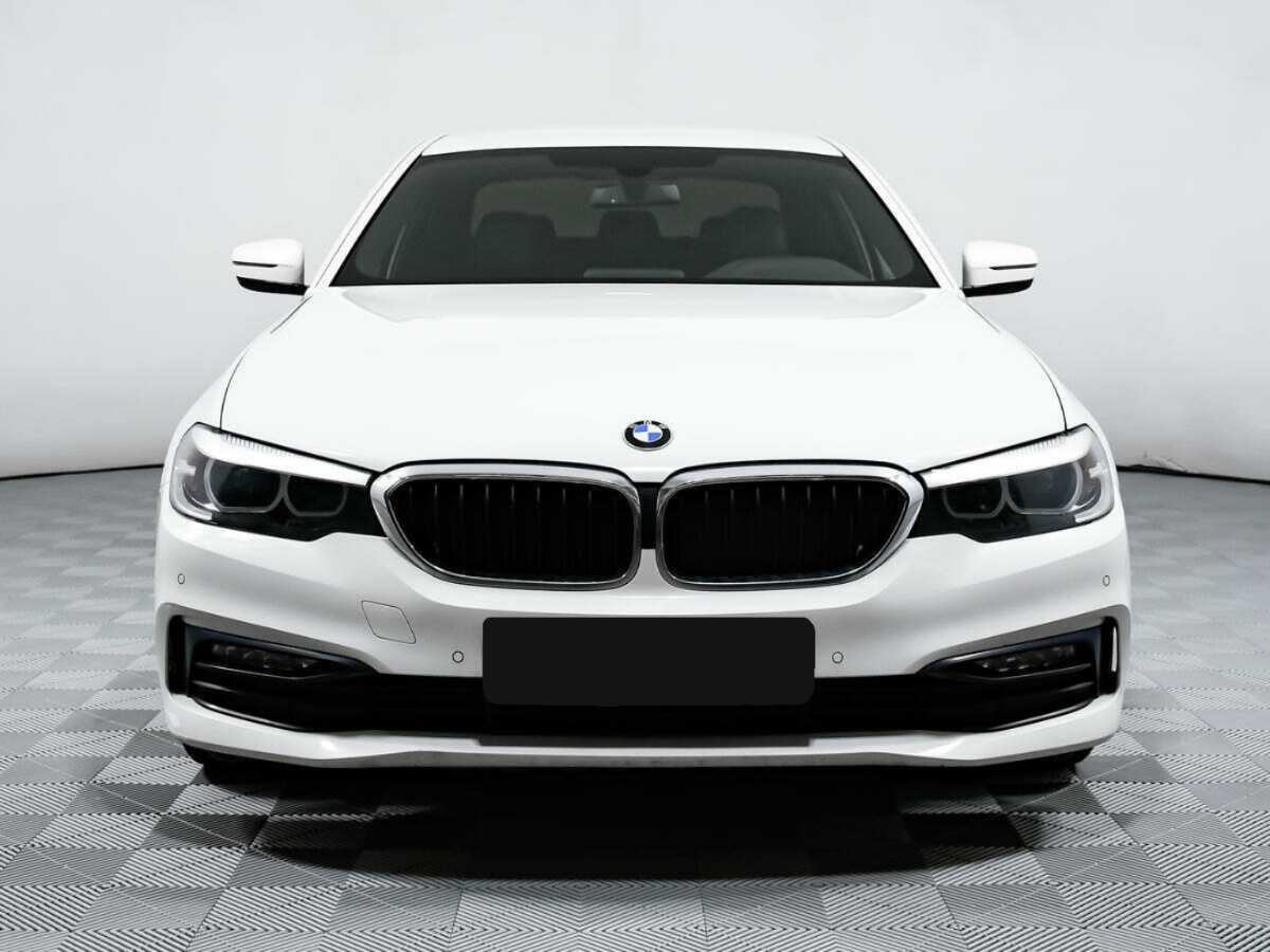 BMW 5 серии с пробегом — 2018 год. Фото: #1