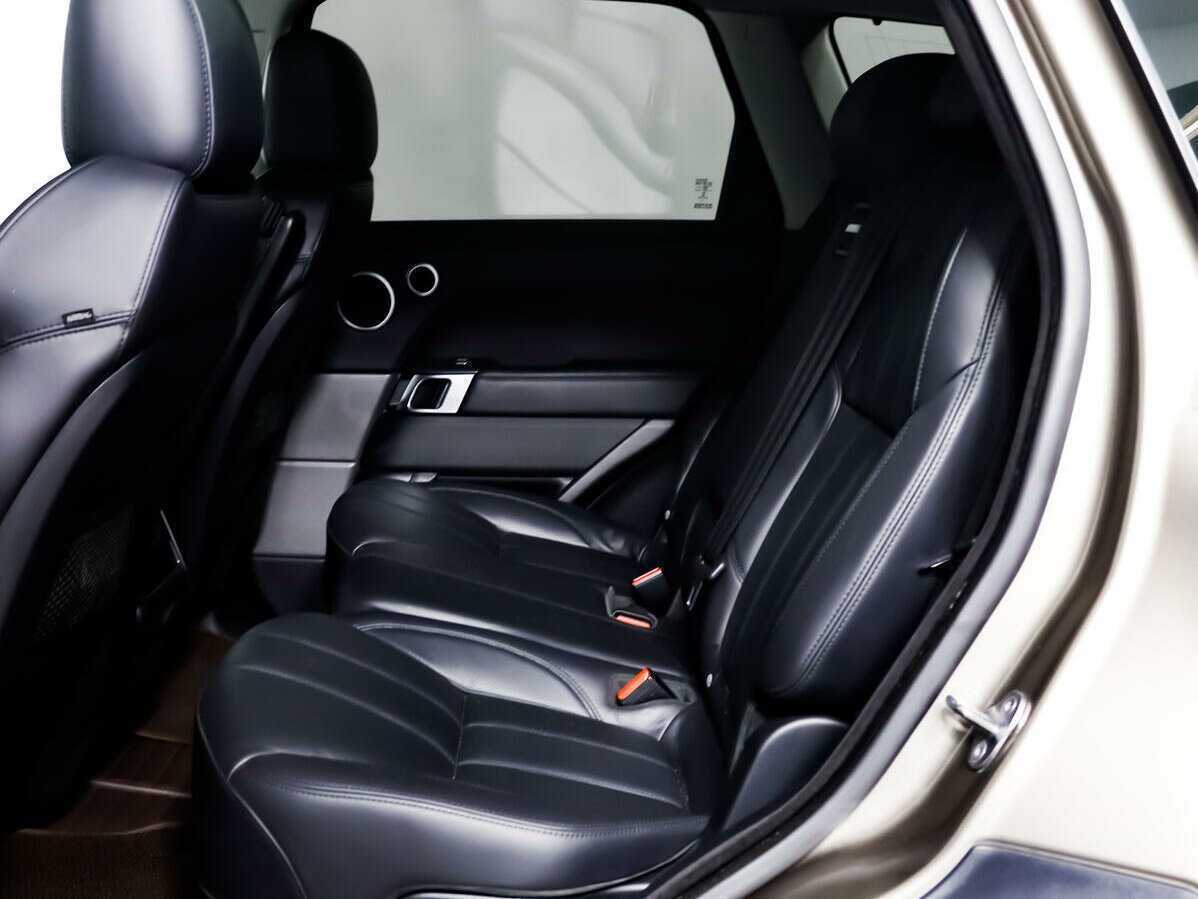 Land Rover Range Rover Sport с пробегом — 2016 год. Фото: #11