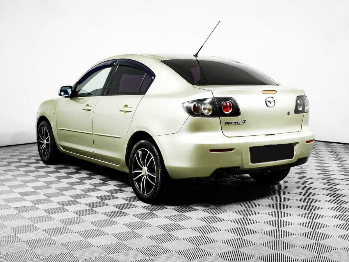 Mazda 3 с пробегом — 2008 год. Фото: #6