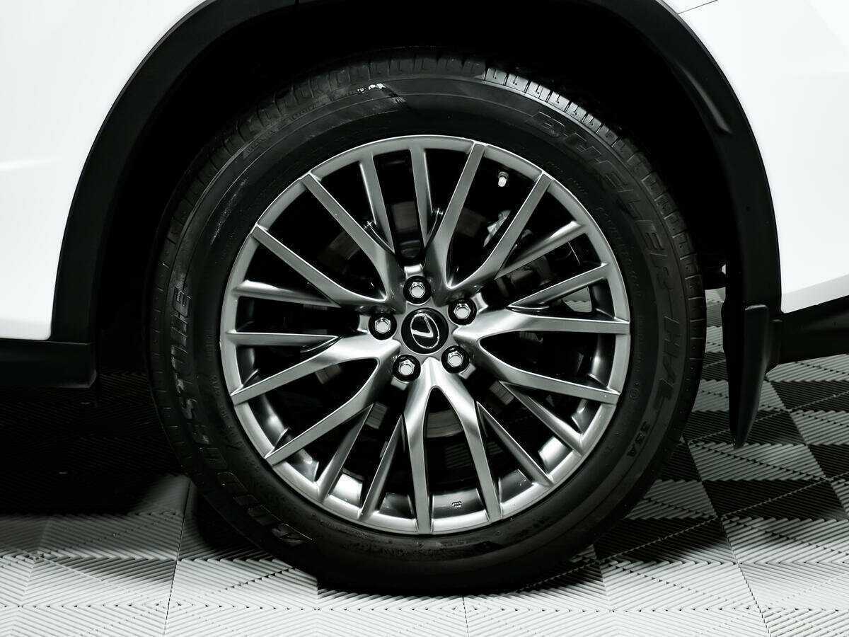 Lexus RX с пробегом — 2016 год. Фото: #11