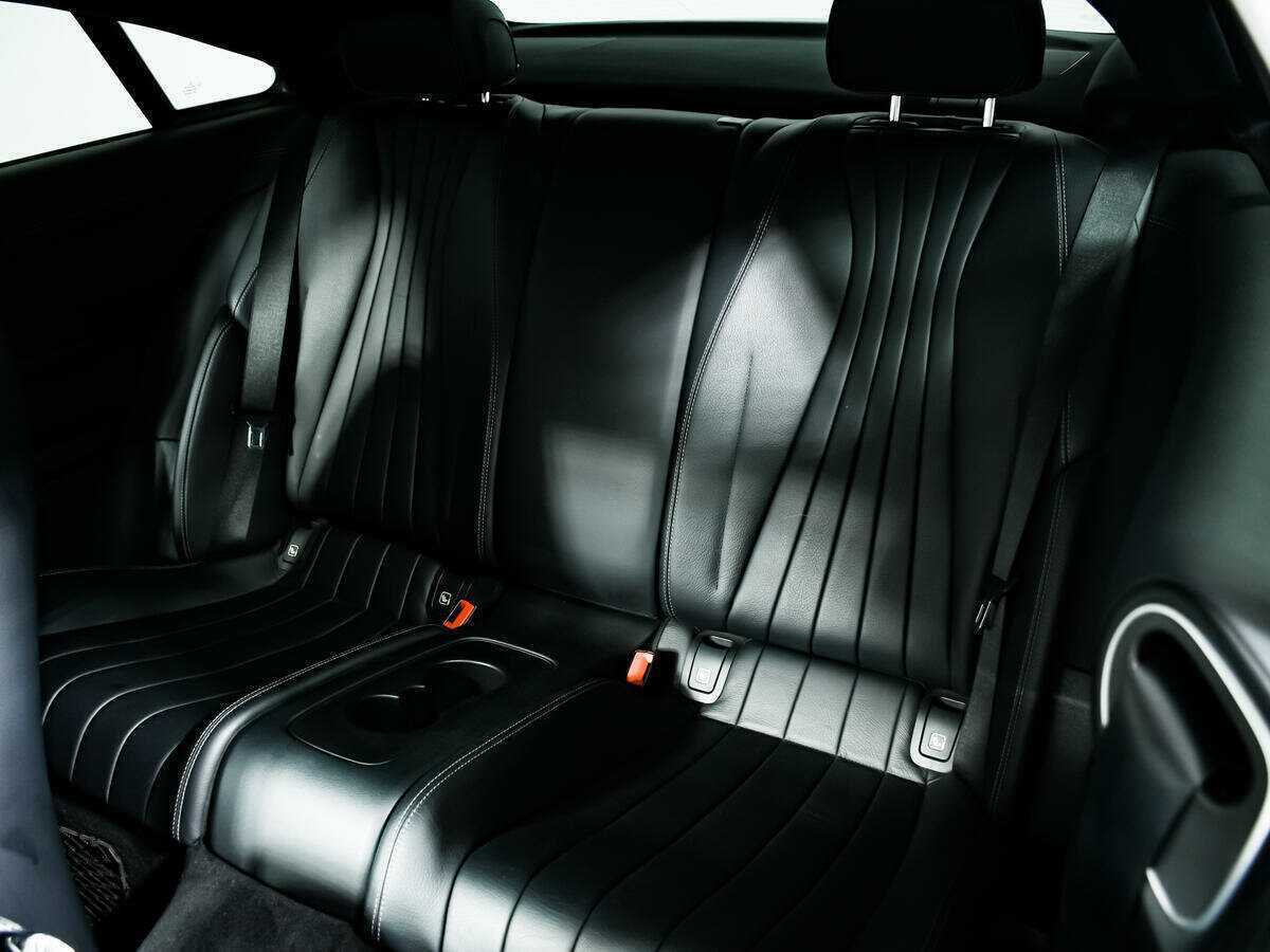 Mercedes-Benz E-Класс с пробегом — 2018 год. Фото: #11