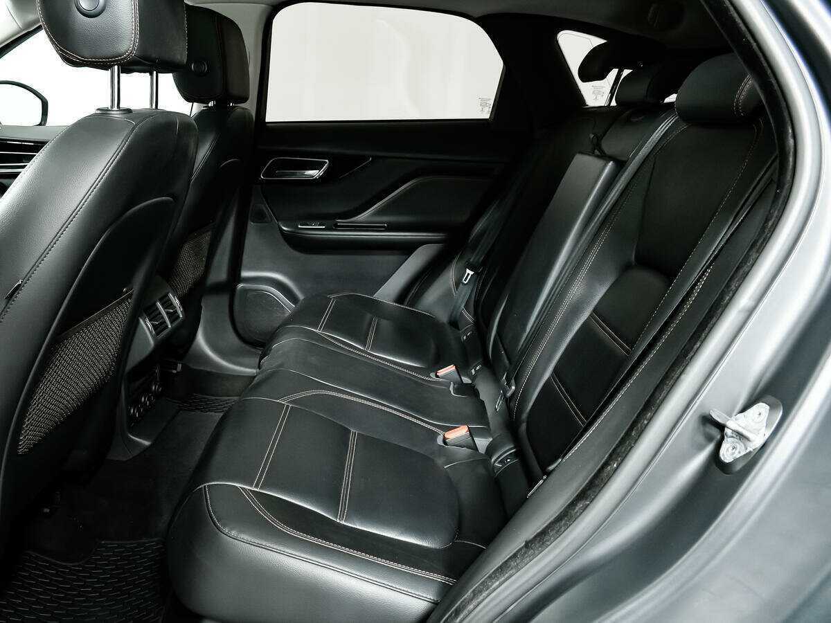 Jaguar F-Pace с пробегом — 2016 год. Фото: #11