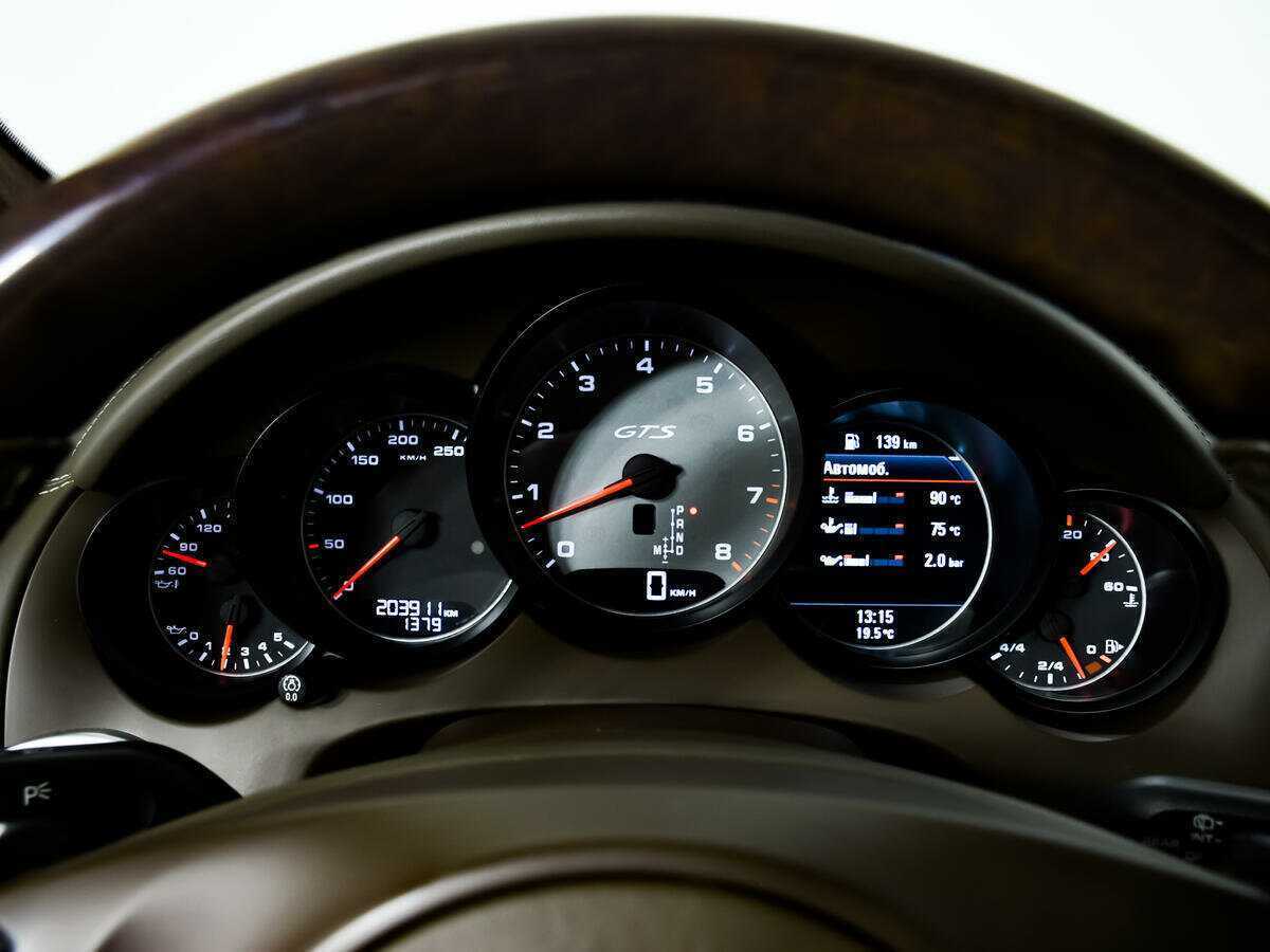 Porsche Cayenne с пробегом — 2012 год. Фото: #7