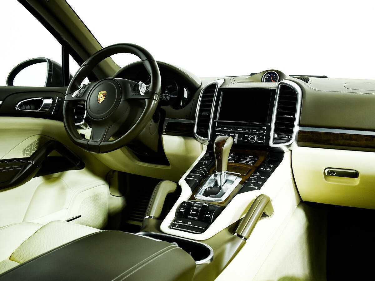 Porsche Cayenne с пробегом — 2013 год. Фото: #8