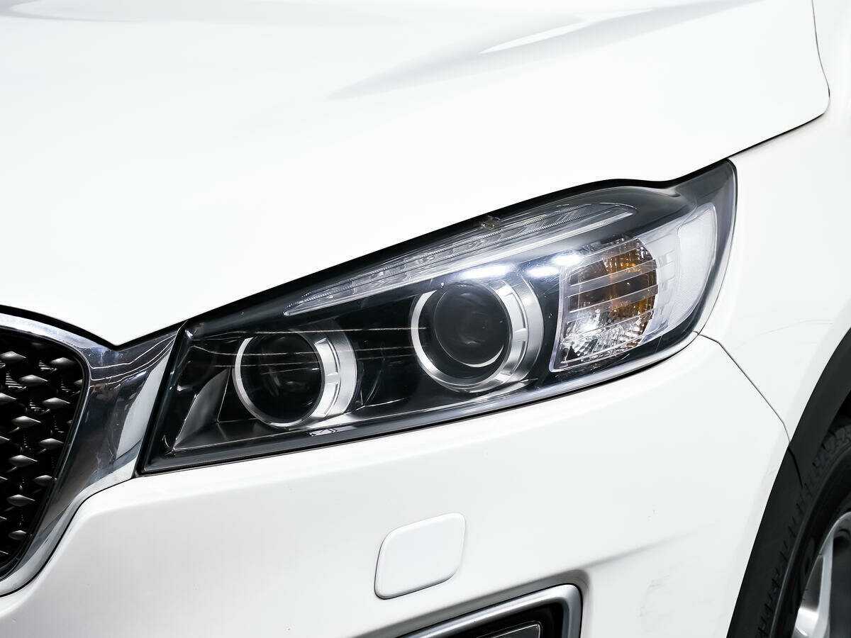 Kia Sorento с пробегом — 2016 год. Фото: #13