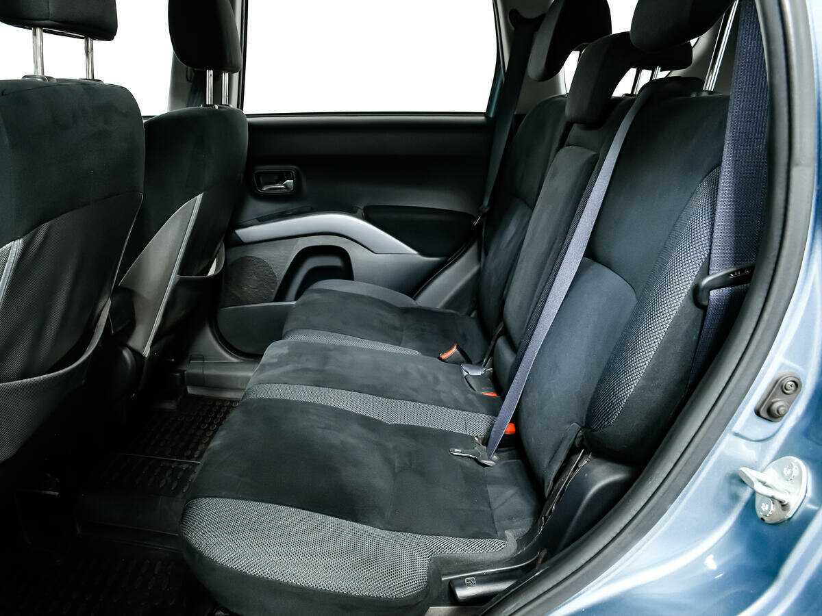 Mitsubishi Outlander с пробегом — 2008 год. Фото: #11