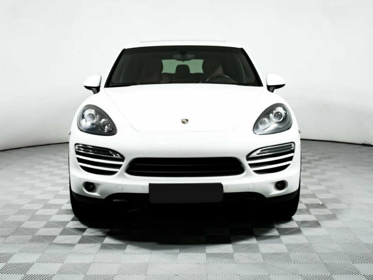 Porsche Cayenne с пробегом — 2012 год. Фото: #1