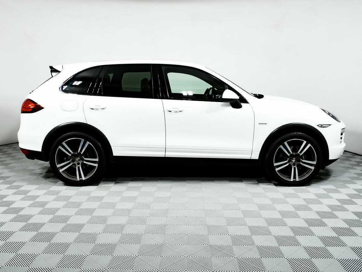 Porsche Cayenne с пробегом — 2012 год. Фото: #3