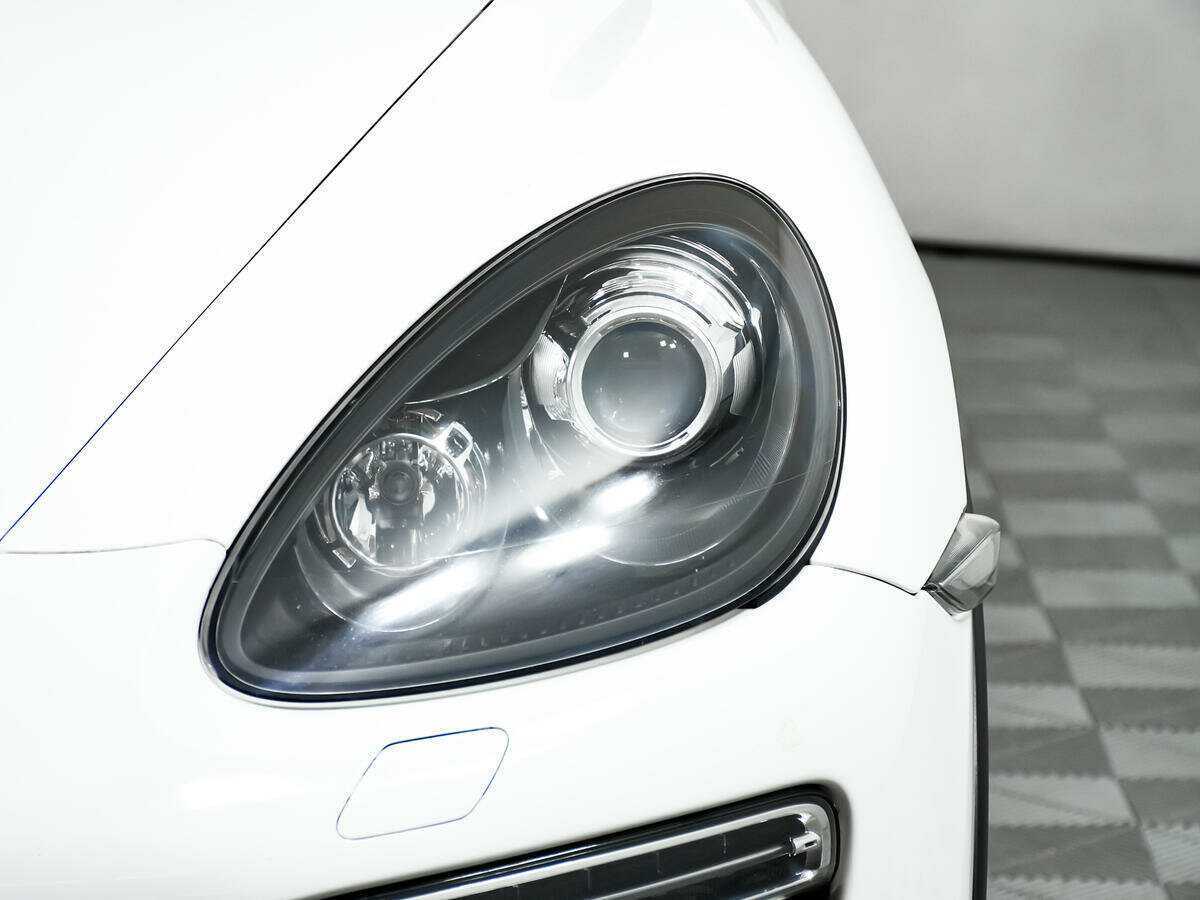 Porsche Cayenne с пробегом — 2012 год. Фото: #14