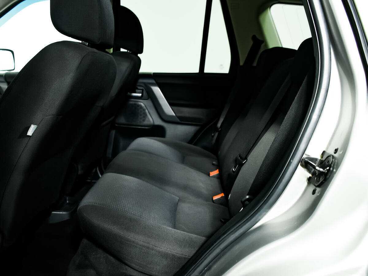 Land Rover Freelander с пробегом — 2010 год. Фото: #11