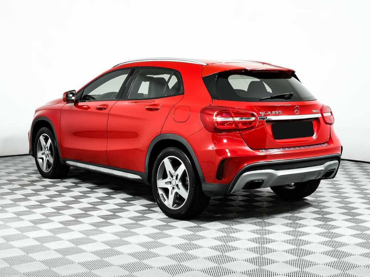 Mercedes-Benz GLA с пробегом — 2014 год. Фото: #6