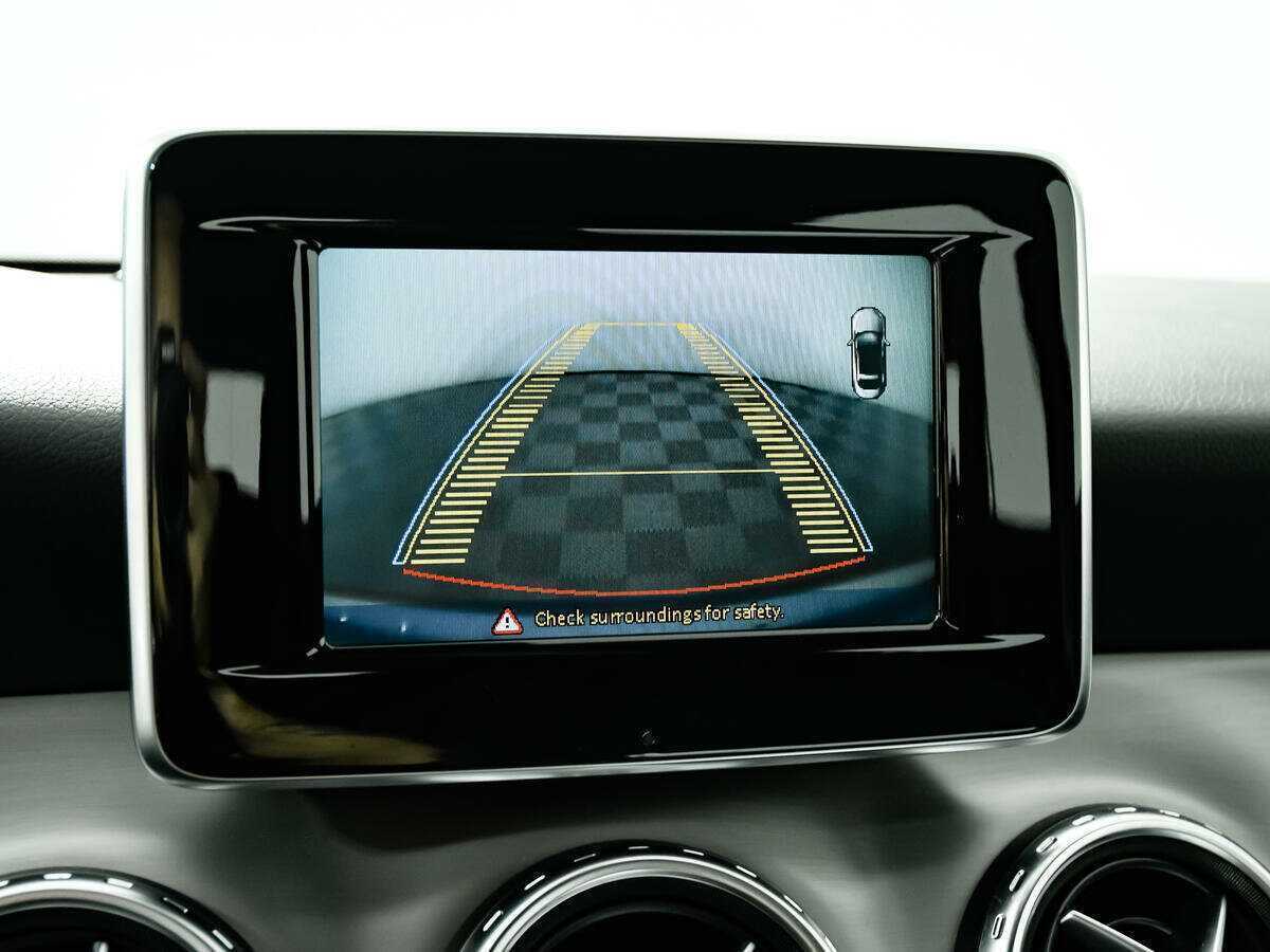 Mercedes-Benz GLA с пробегом — 2014 год. Фото: #15