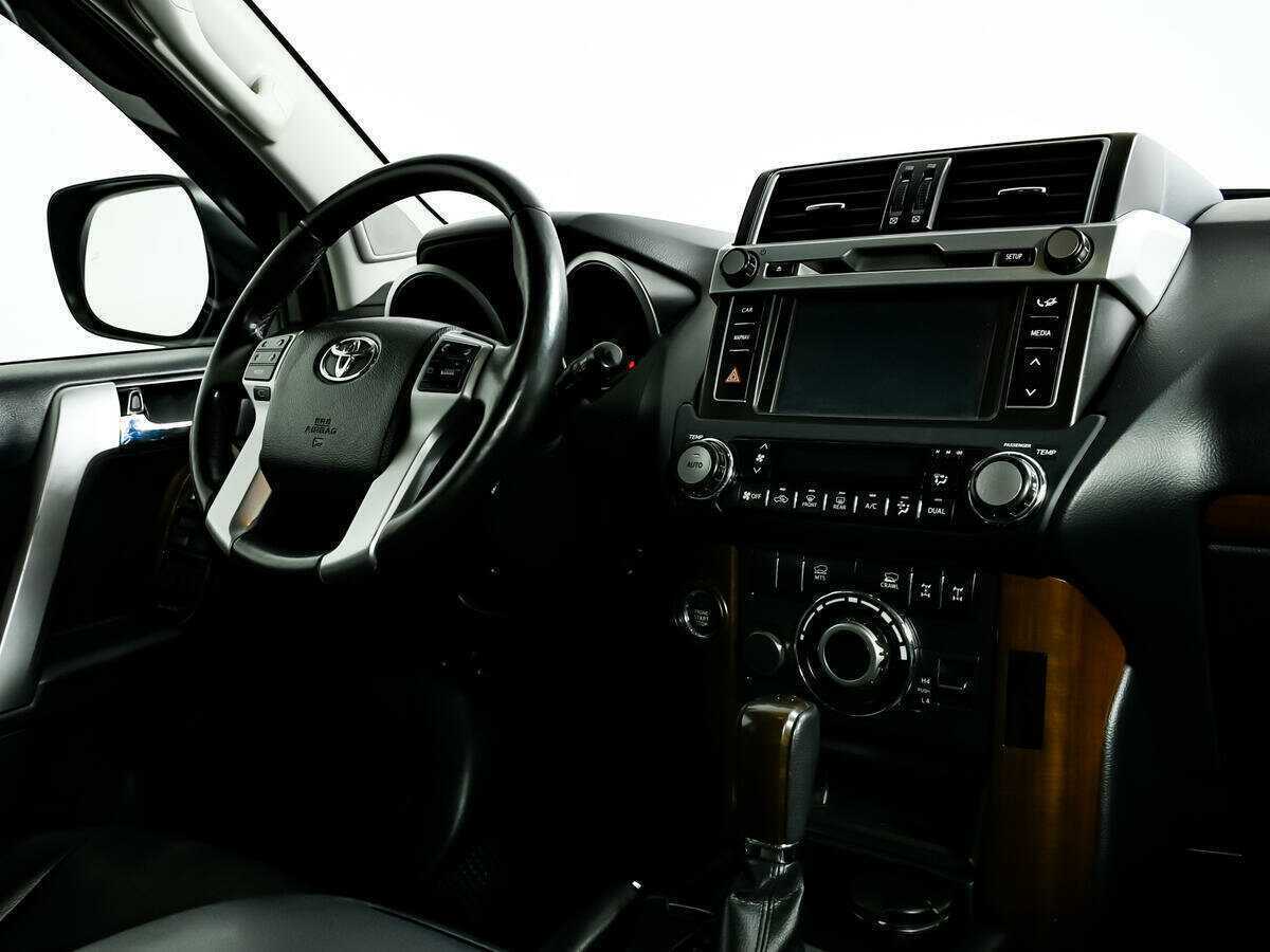 Toyota Land Cruiser Prado с пробегом — 2015 год. Фото: #8