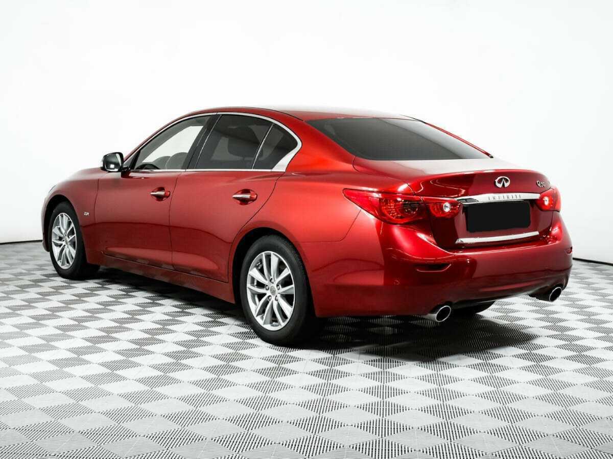 Infiniti Q50 с пробегом — 2015 год. Фото: #5