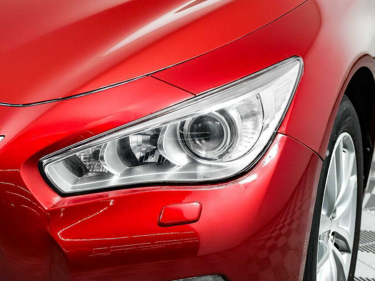Infiniti Q50 с пробегом — 2015 год. Фото: #13