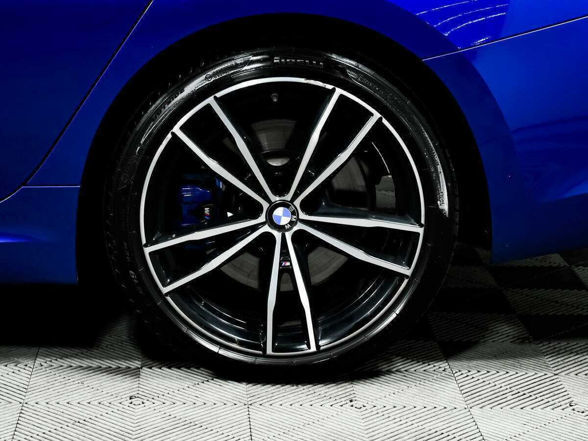 BMW 3 серии с пробегом — 2019 год. Фото: #13