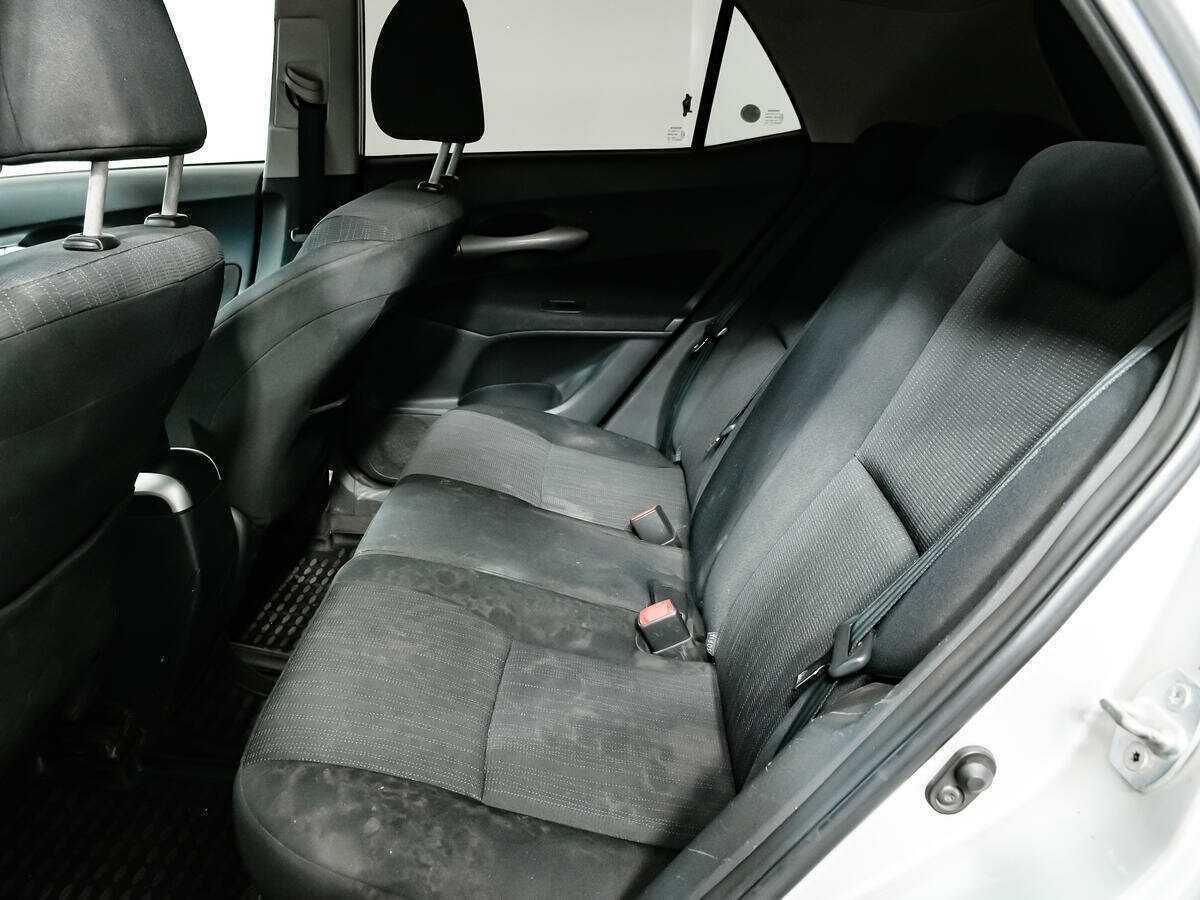 Toyota Auris с пробегом — 2008 год. Фото: #10