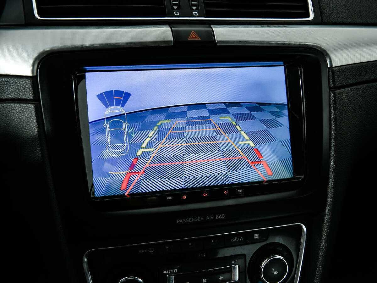 Skoda Superb с пробегом — 2009 год. Фото: #13