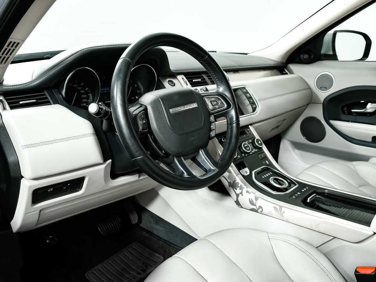 Land Rover Range Rover Evoque с пробегом — 2011 год. Фото: #12