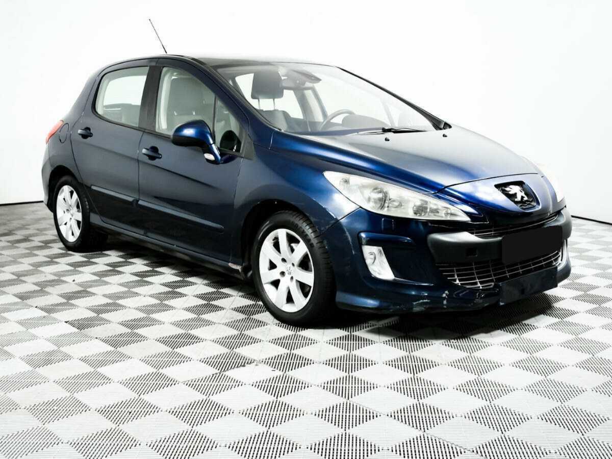 Peugeot 308 с пробегом — 2010 год. Фото: #2