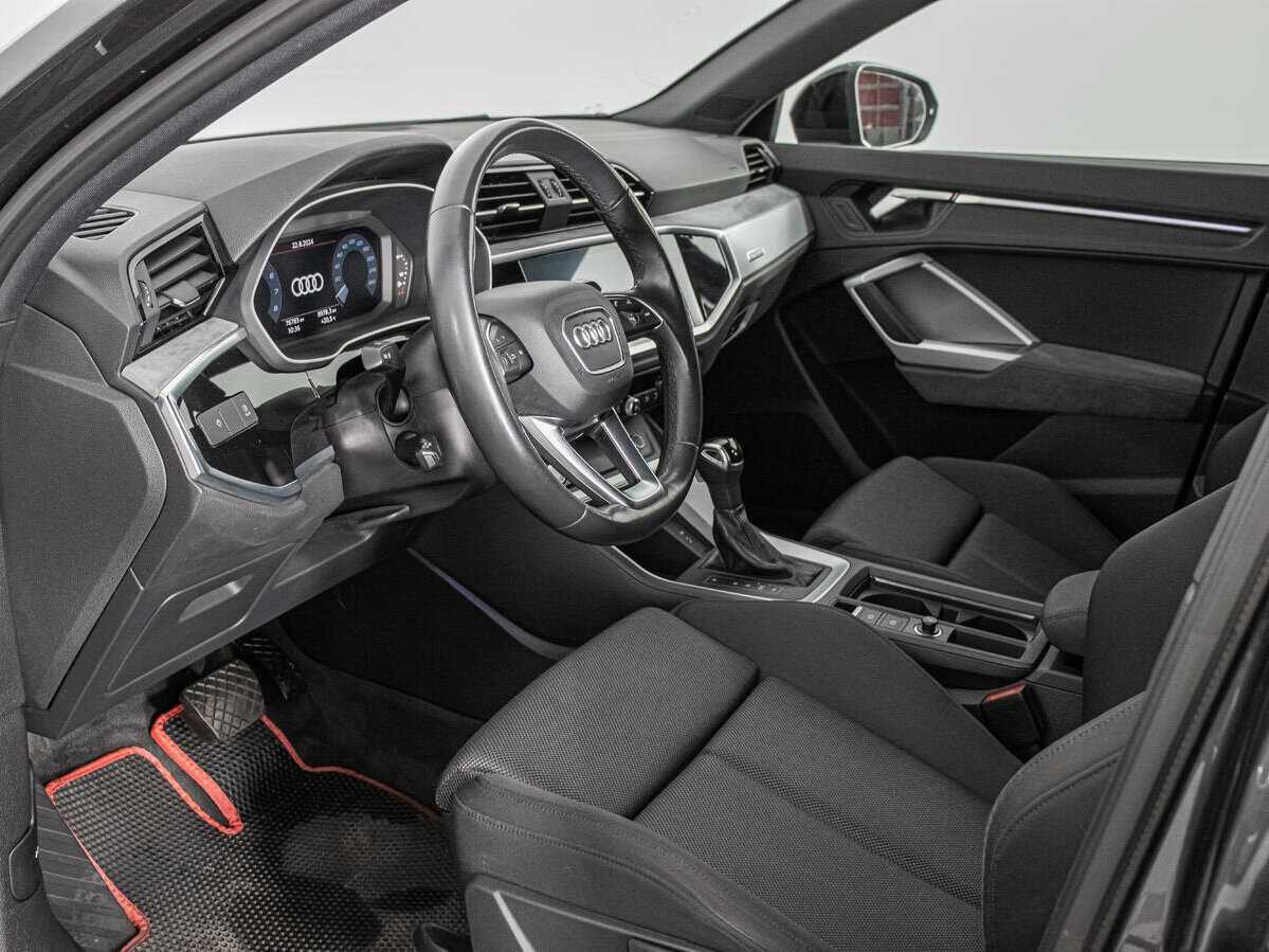 Audi Q3 Sportback с пробегом — 2019 год. Фото: #9