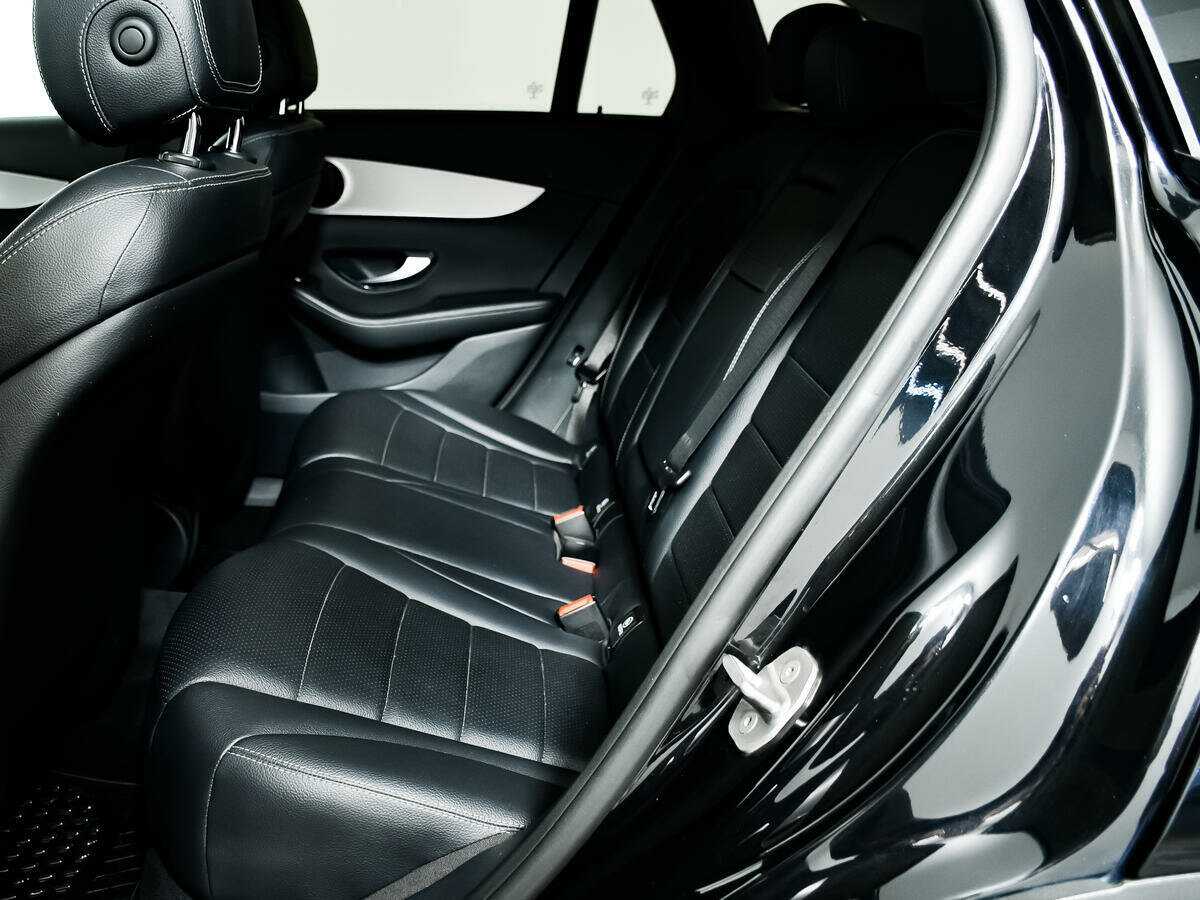 Mercedes-Benz GLC с пробегом — 2016 год. Фото: #11