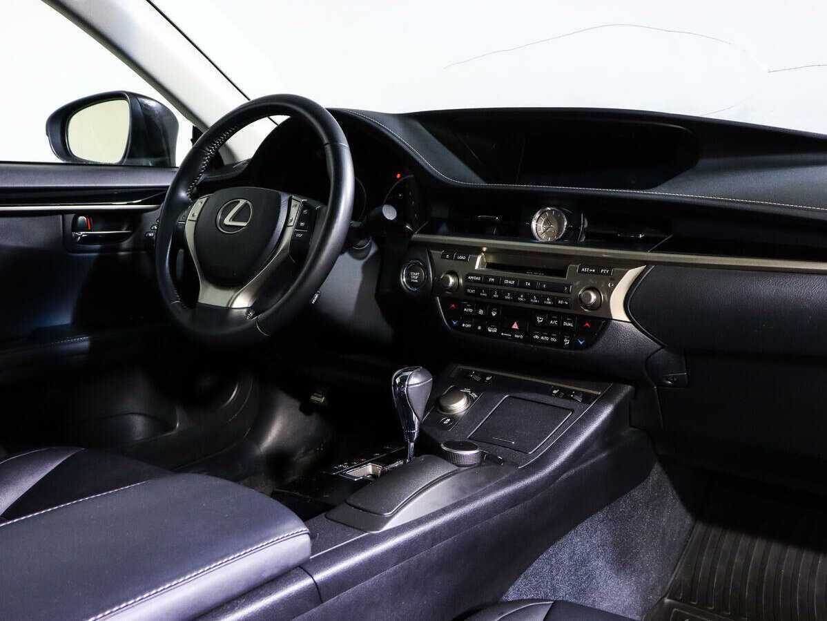 Lexus ES с пробегом — 2014 год. Фото: #6