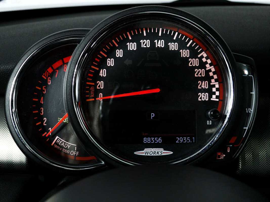 Mini Hatch с пробегом — 2019 год. Фото: #9