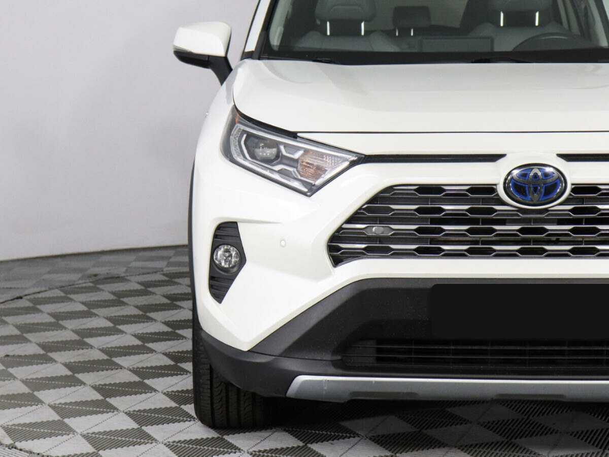 Toyota RAV4 с пробегом — 2019 год. Фото: #12