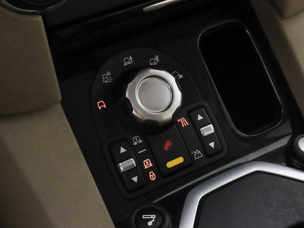 Land Rover Discovery с пробегом — 2011 год. Фото: #13