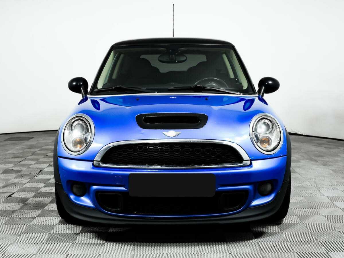 Mini Hatch с пробегом — 2011 год. Фото: #1