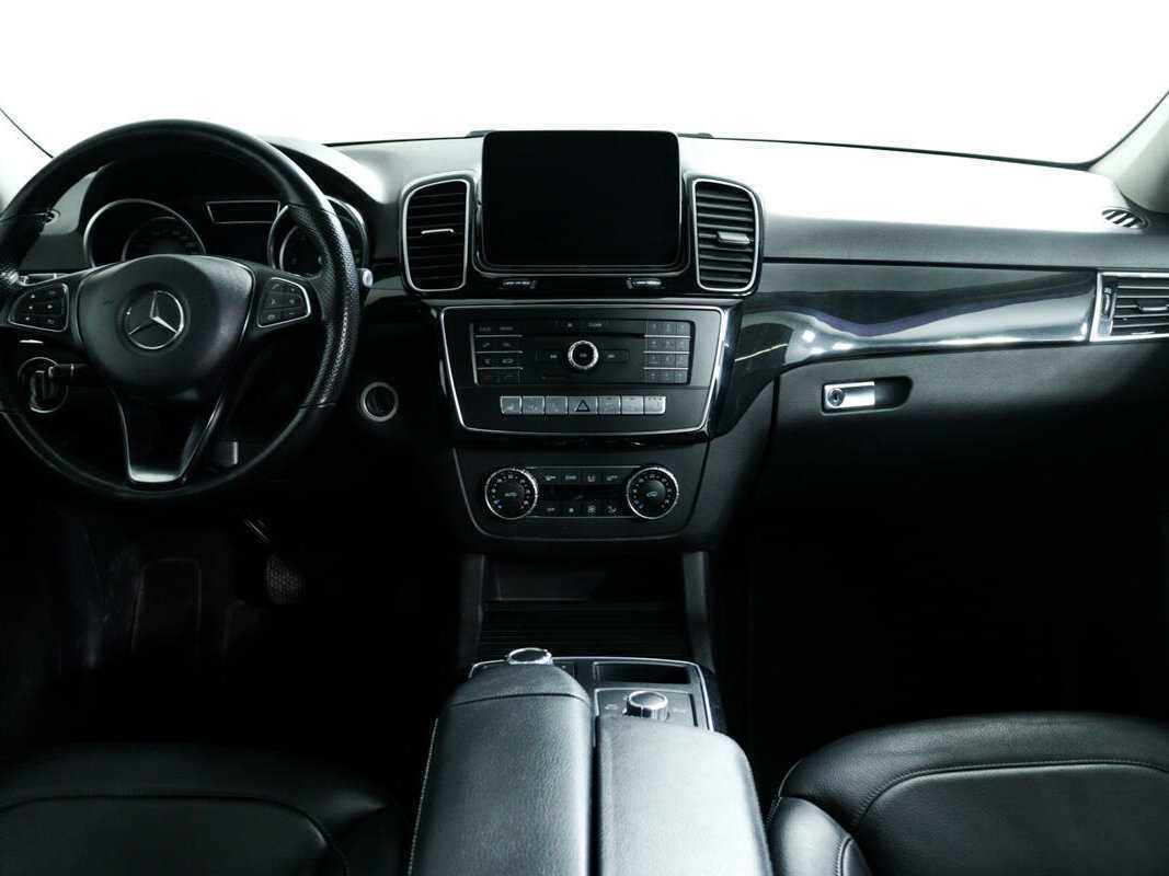 Mercedes-Benz GLE с пробегом — 2017 год. Фото: #10