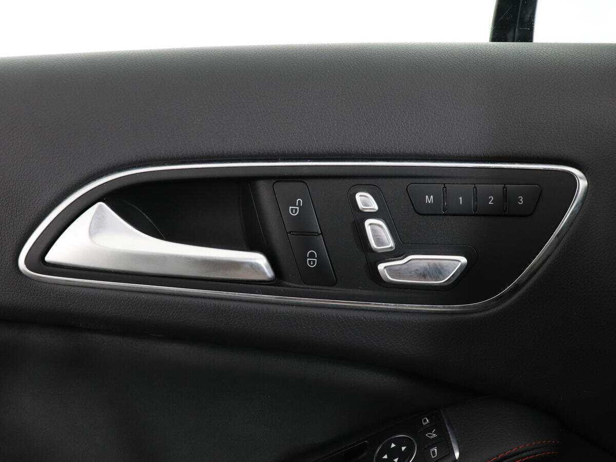 Mercedes-Benz GLA с пробегом — 2017 год. Фото: #15