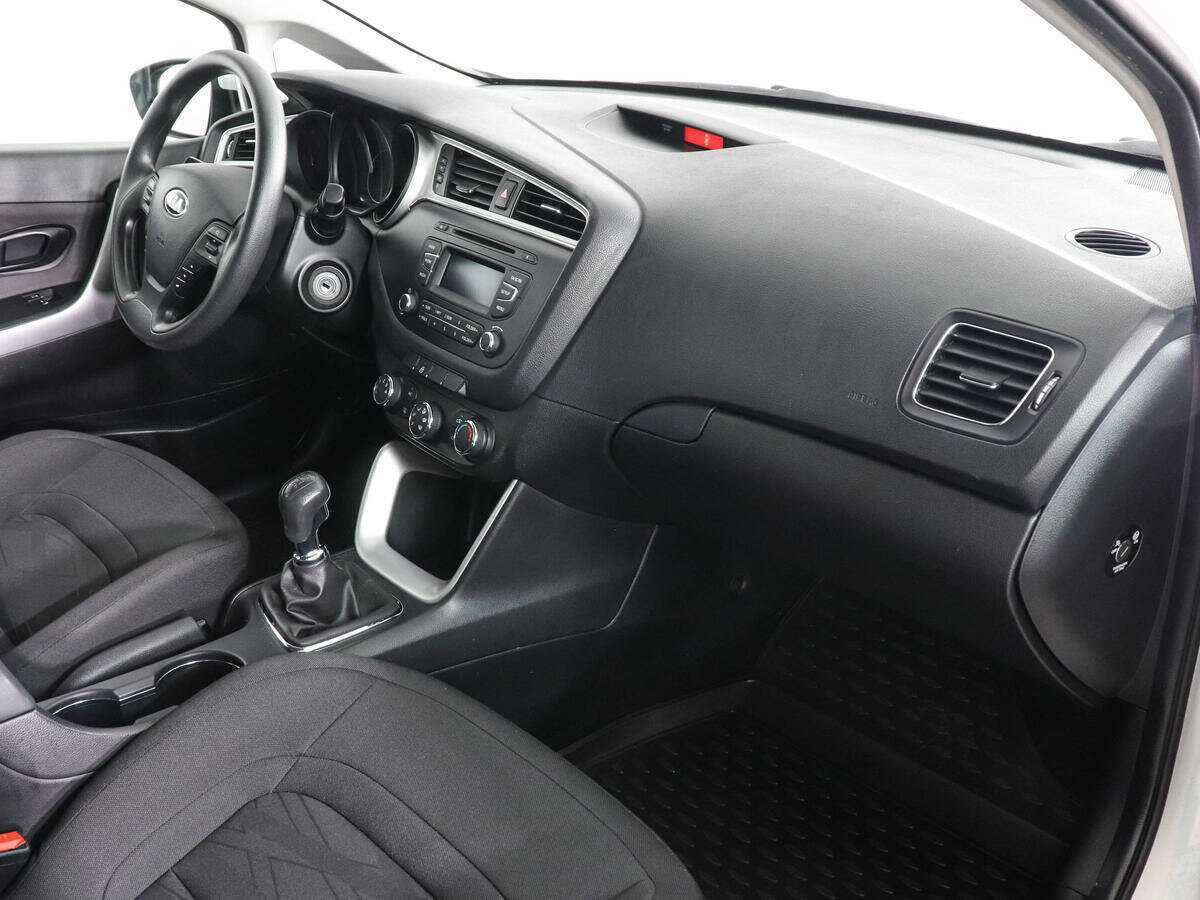 Kia Ceed с пробегом — 2018 год. Фото: #9