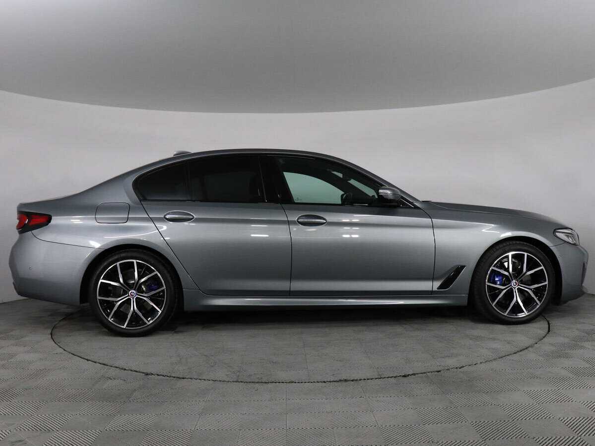 BMW 5 серии с пробегом — 2023 год. Фото: #5