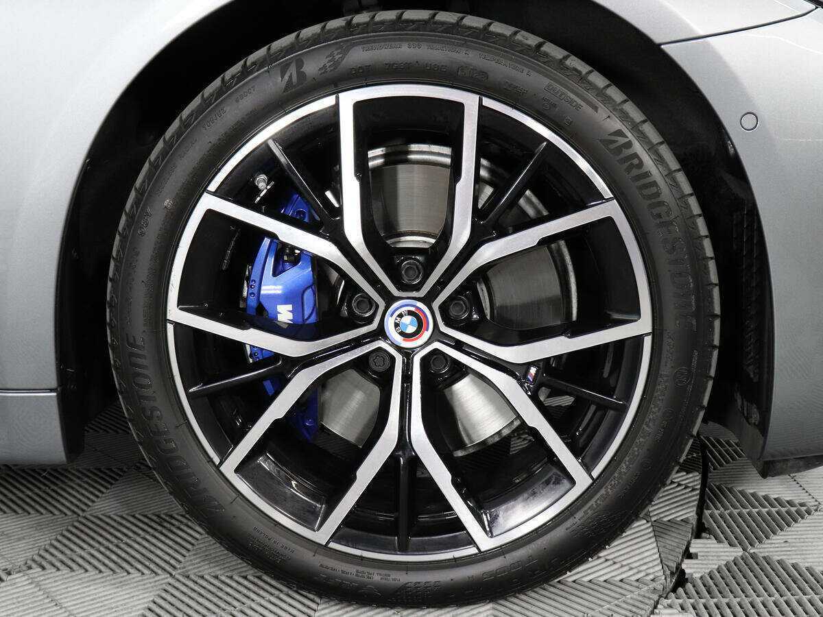 BMW 5 серии с пробегом — 2023 год. Фото: #7