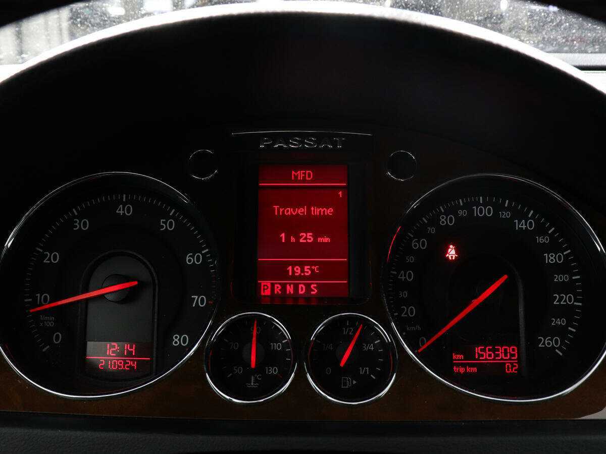 Volkswagen Passat с пробегом — 2007 год. Фото: #8