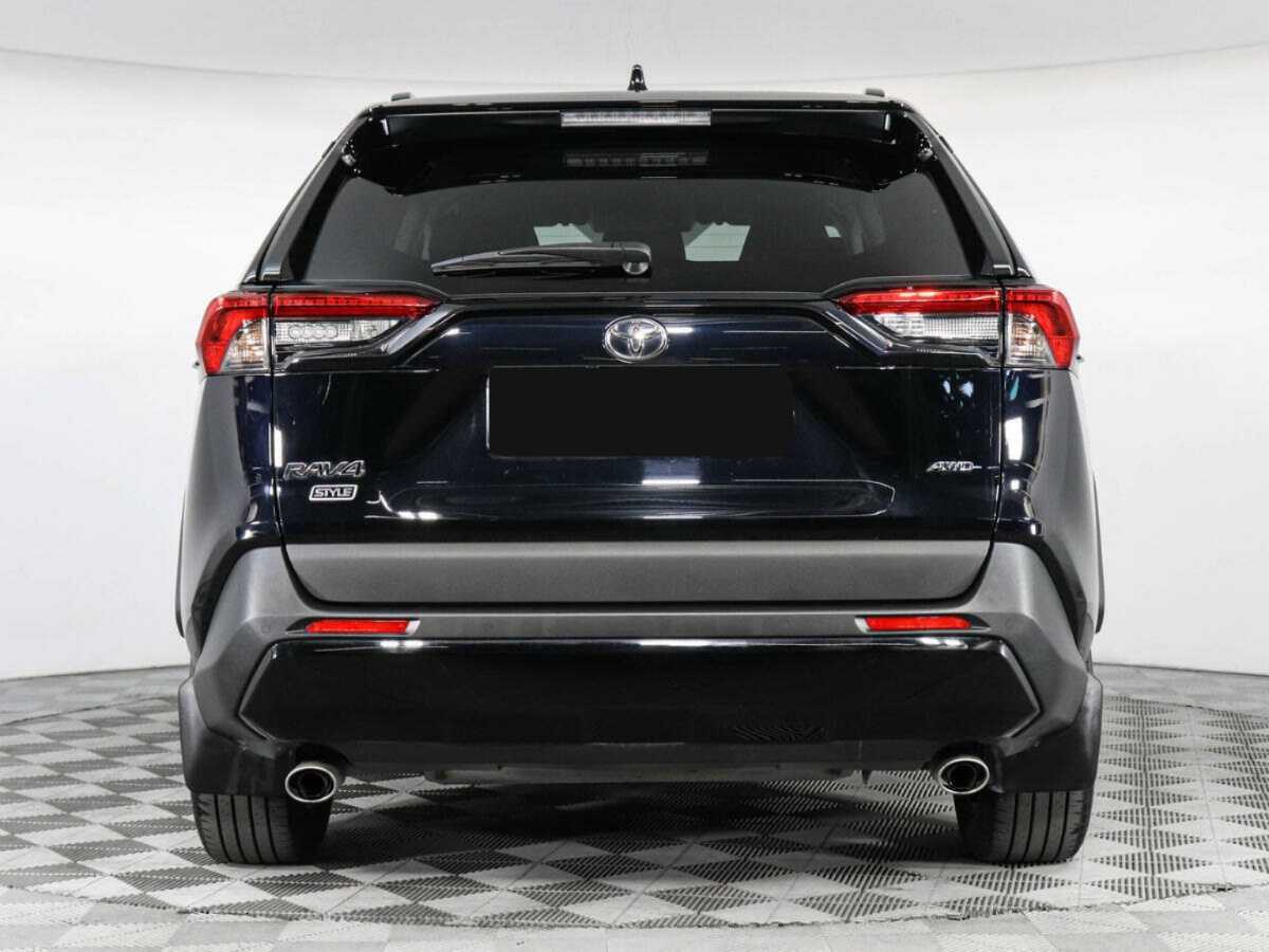 Toyota RAV4 с пробегом — 2022 год. Фото: #5