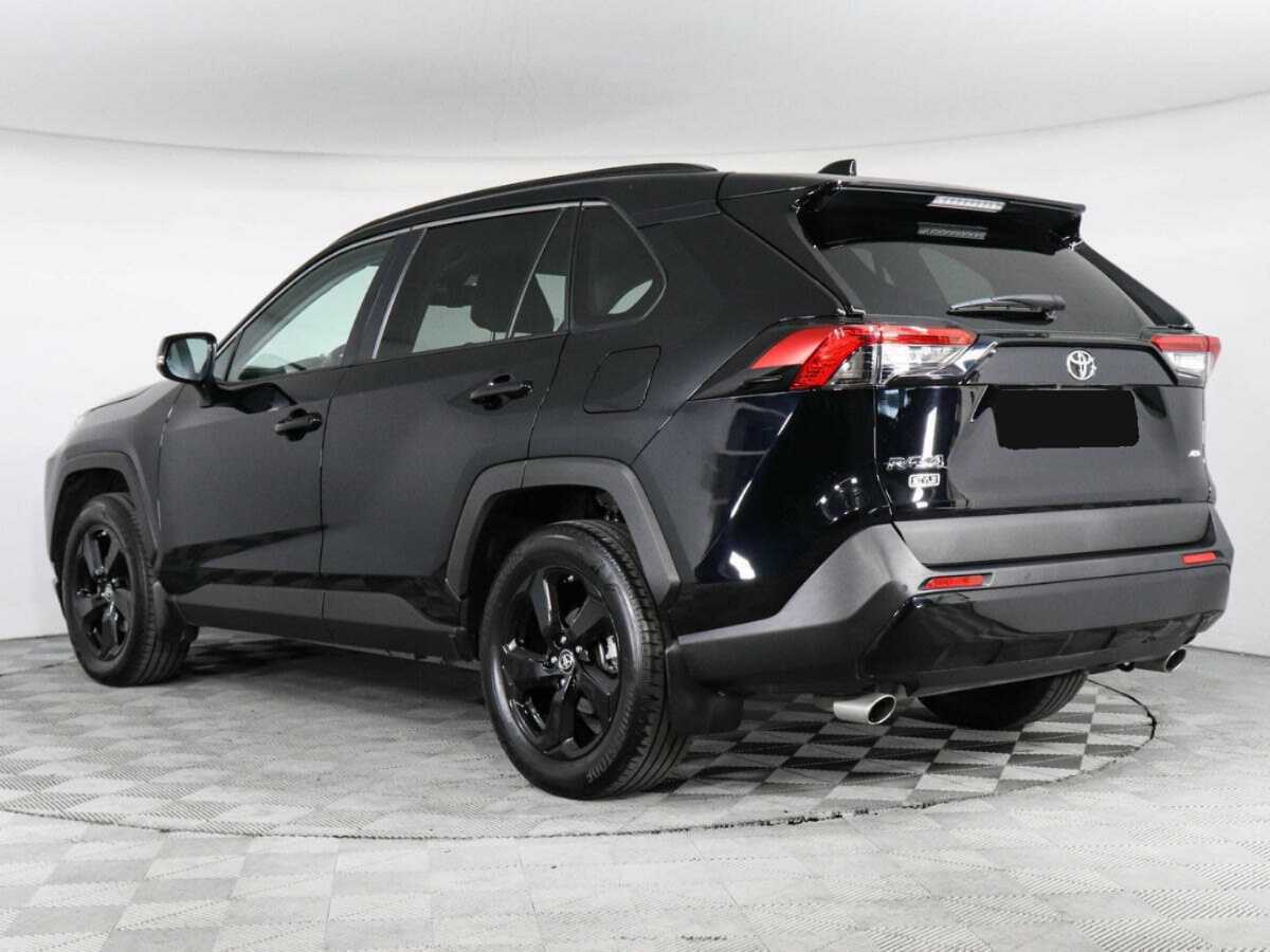 Toyota RAV4 с пробегом — 2022 год. Фото: #6