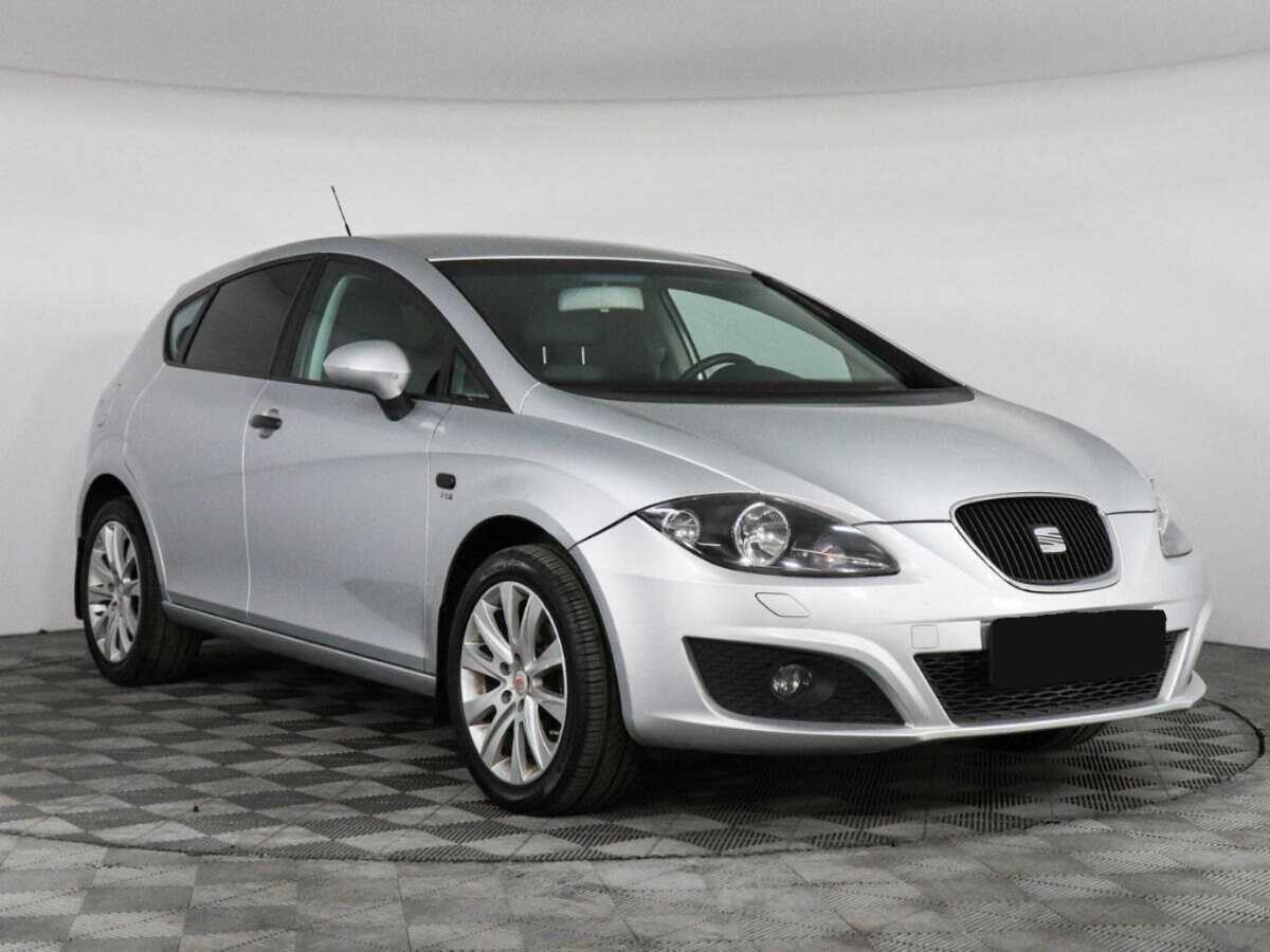 SEAT Leon с пробегом — 2011 год. Фото: #2