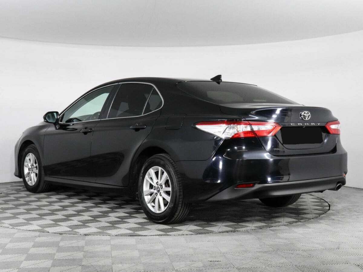 Toyota Camry с пробегом — 2019 год. Фото: #6